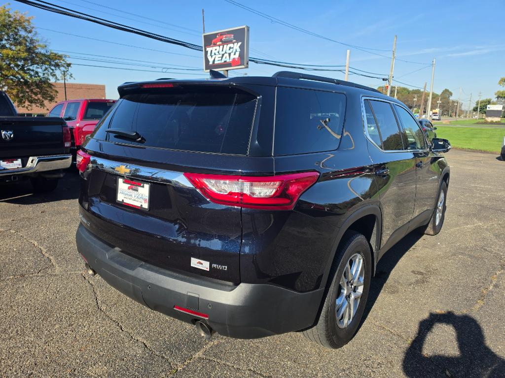 Photo 5 of 2020 Chevrolet Traverse LT Cloth