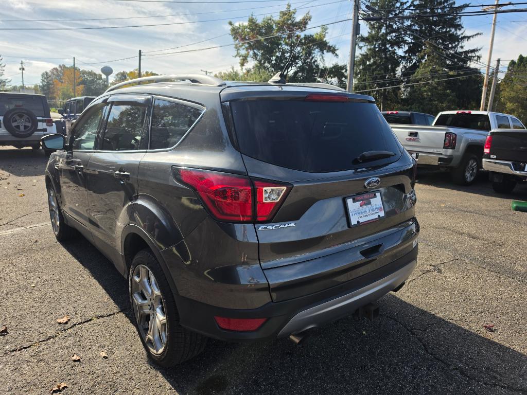 Photo 3 of 2019 Ford Escape Titanium