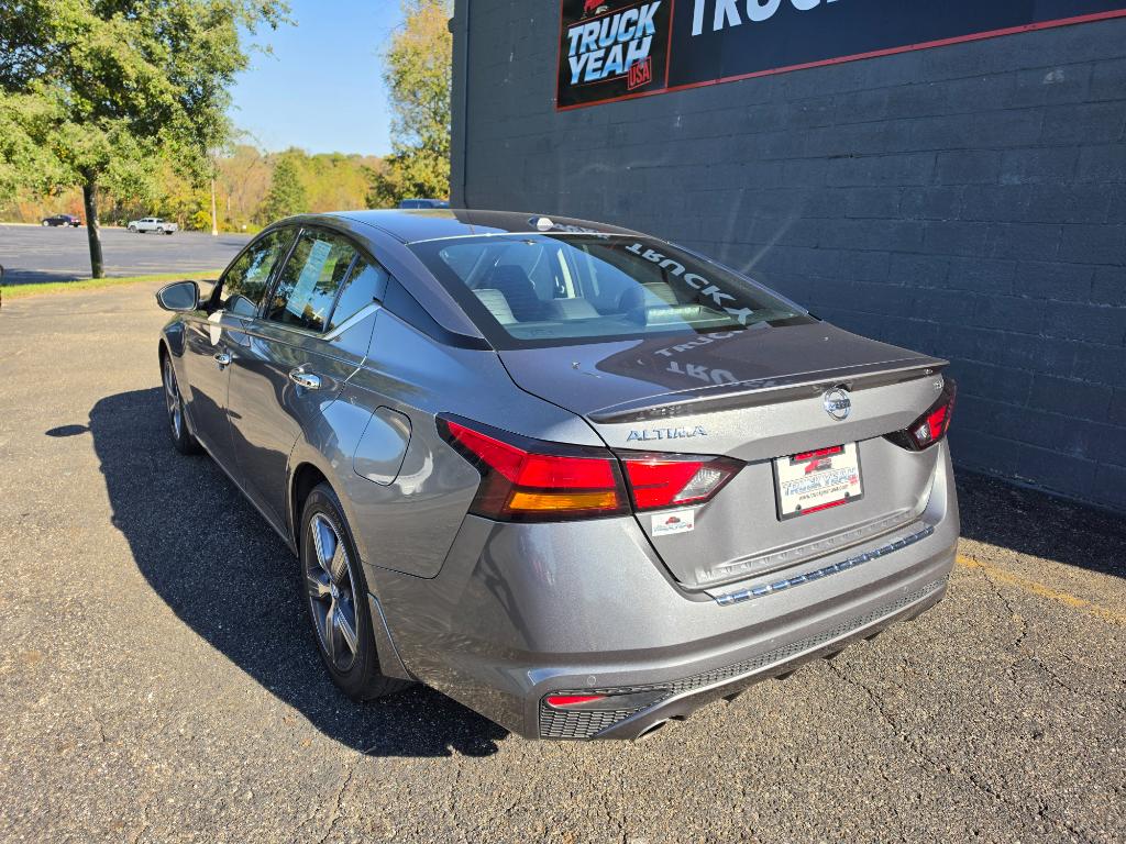 2022 Nissan Altima 2.5 SL - Image 3
