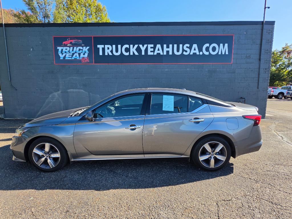 2022 Nissan Altima 2.5 SL - Image 2