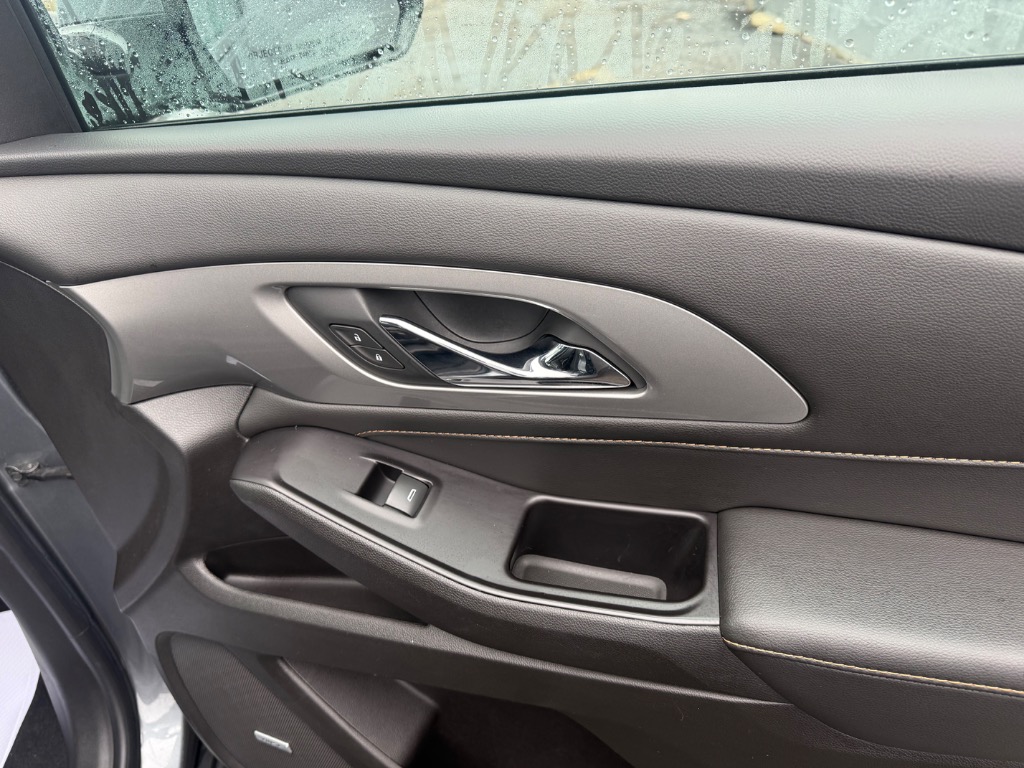2018 Chevrolet Traverse 3LT - Photo 13