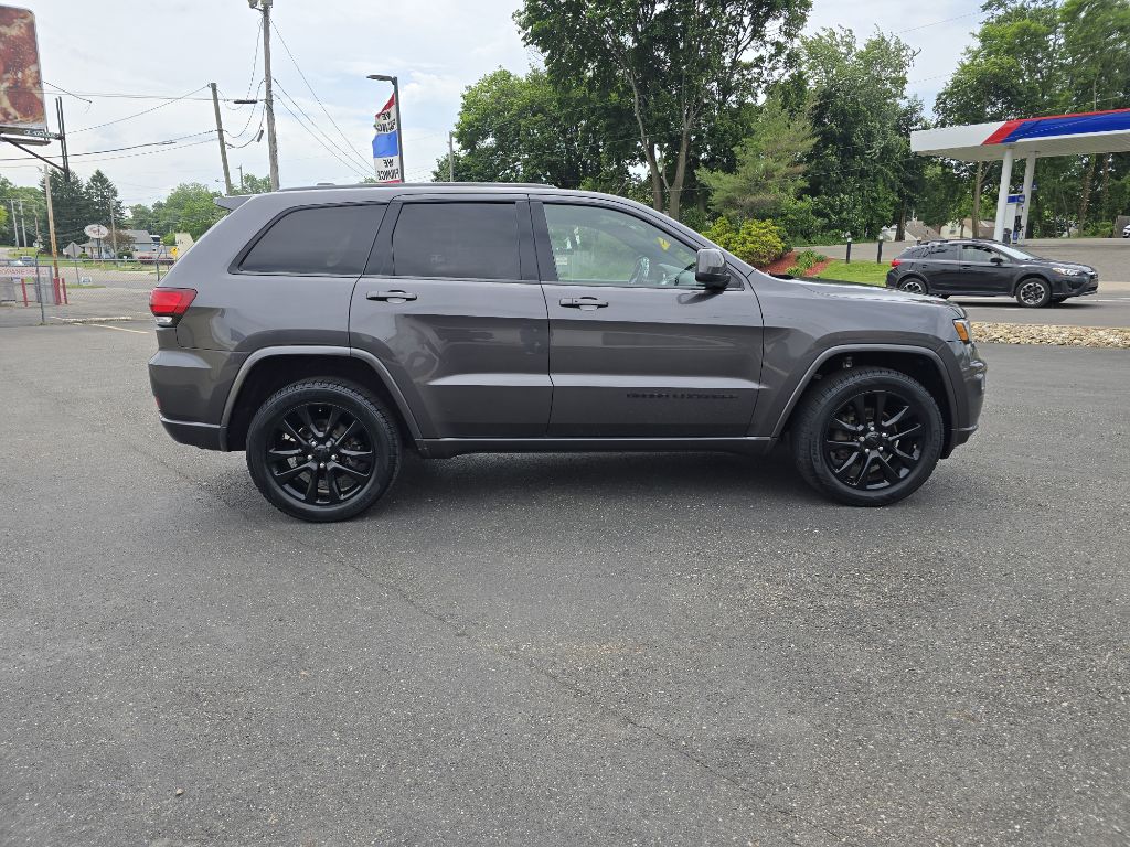 2019 Jeep Grand Cherokee Altitude - Photo 7
