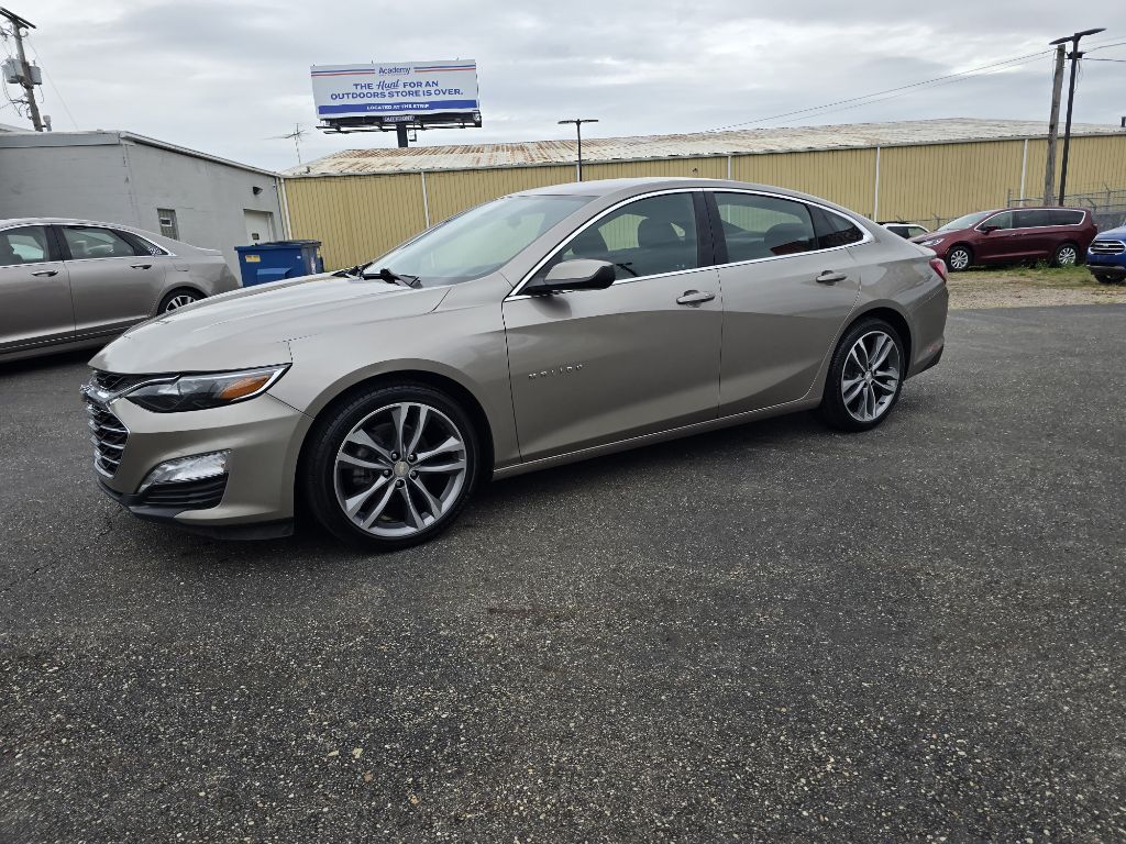 Photo 2 of 2022 Chevrolet Malibu LT