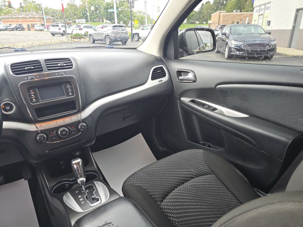 2020 Dodge Journey SE - Photo 11