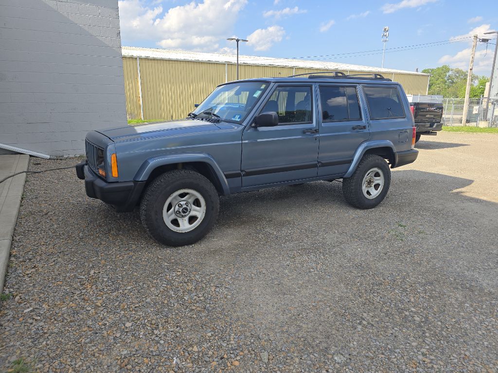 1999 Jeep Cherokee SPORT 4WD's photo