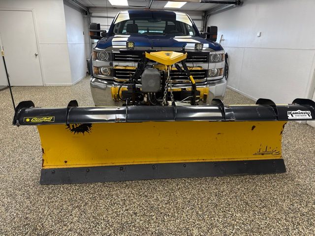 Photo 2 of 2017 Chevrolet Silverado 2500HD Work Truck