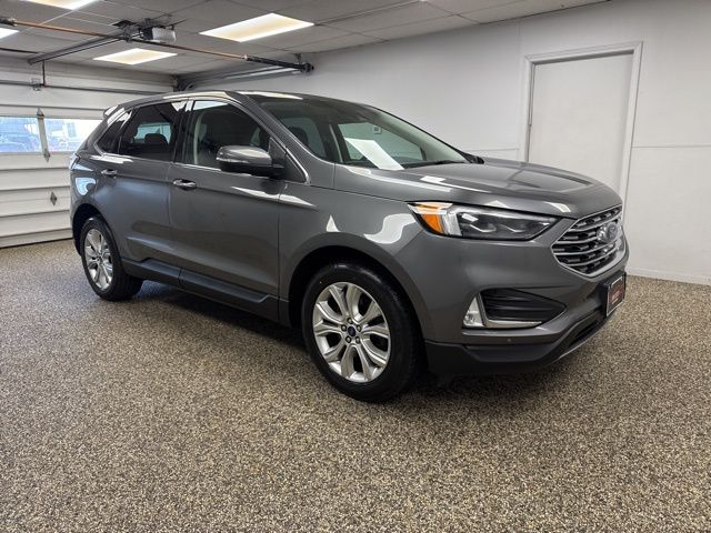 2022 Ford Edge Titanium - Image 3