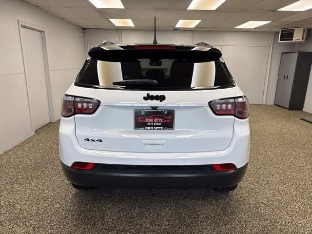 2024 Jeep Compass Altitude - Image 5
