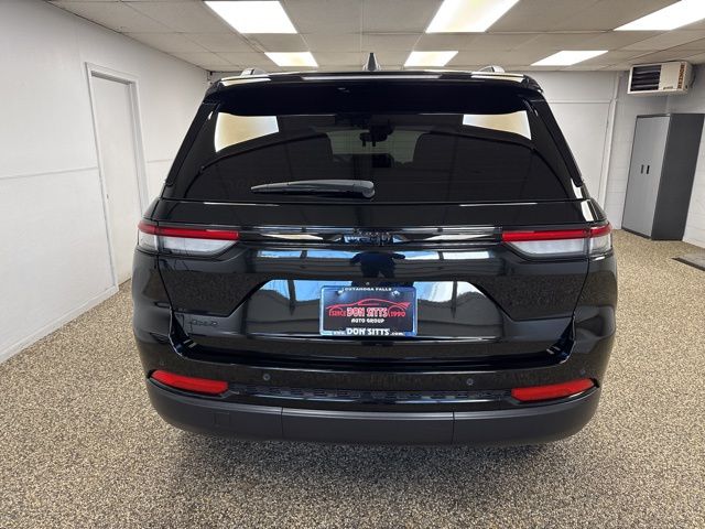 2024 Jeep Grand Cherokee Altitude X - Image 5