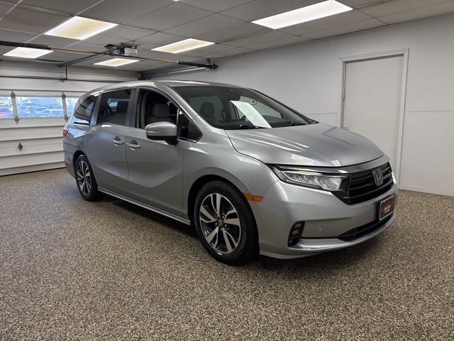 Photo 3 of 2023 Honda Odyssey Touring