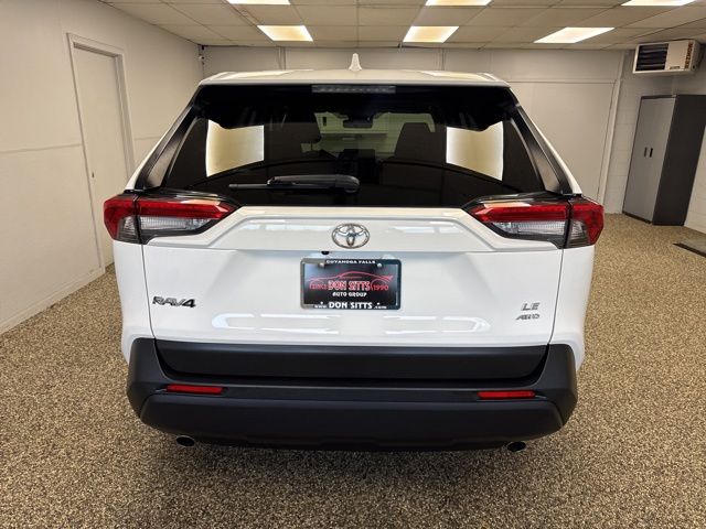 2023 Toyota RAV4 LE - Image 5