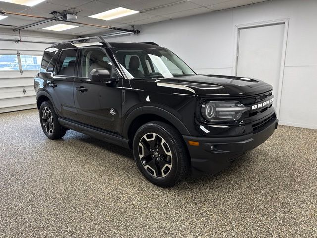 Photo 3 of 2021 Ford Bronco Sport Outer Banks