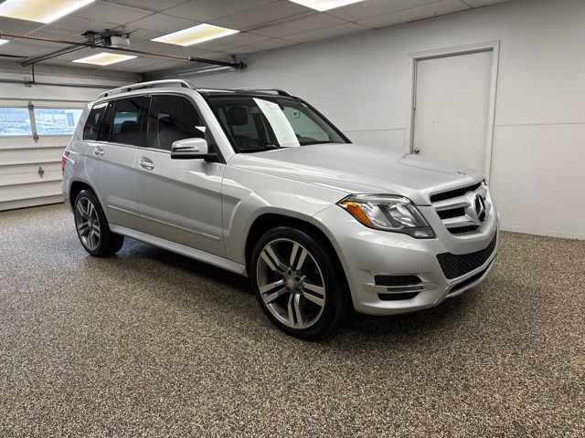 2015 Mercedes-Benz GLK GLK 350 4MATIC - Image 3