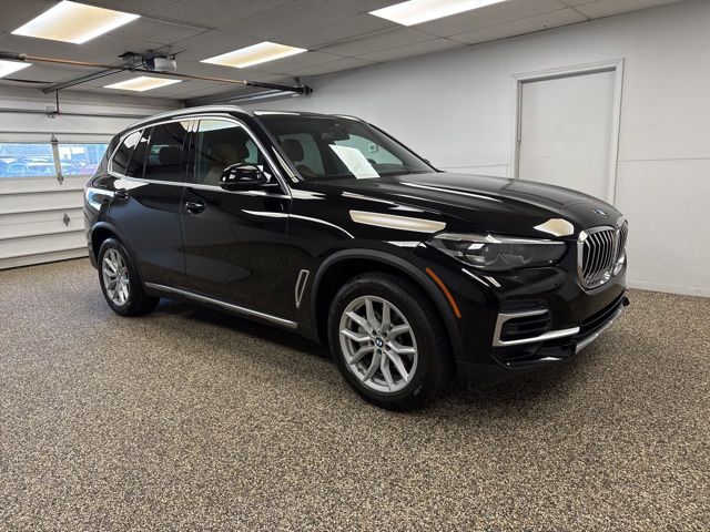 2023 BMW X5 xDrive40i - Image 3