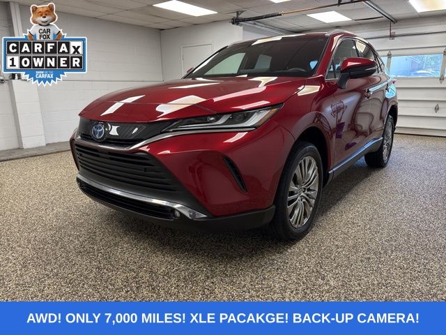2023 Toyota Venza XLE Hybrid AWD's photo