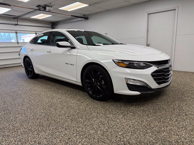 Photo 3 of 2023 Chevrolet Malibu LT