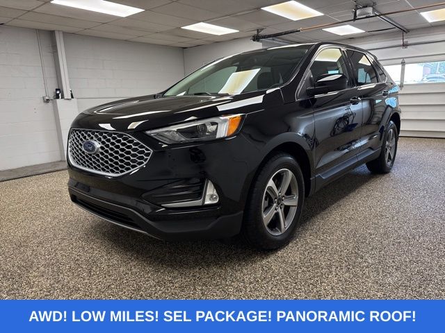 2024 Ford Edge SEL AWD's photo