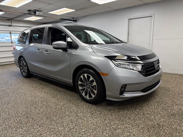 Photo 3 of 2024 Honda Odyssey EX-L