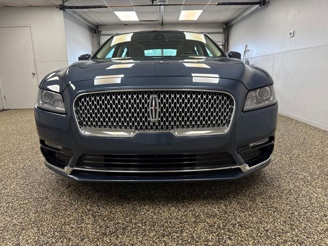 2019 Lincoln Continental Select - Image 2