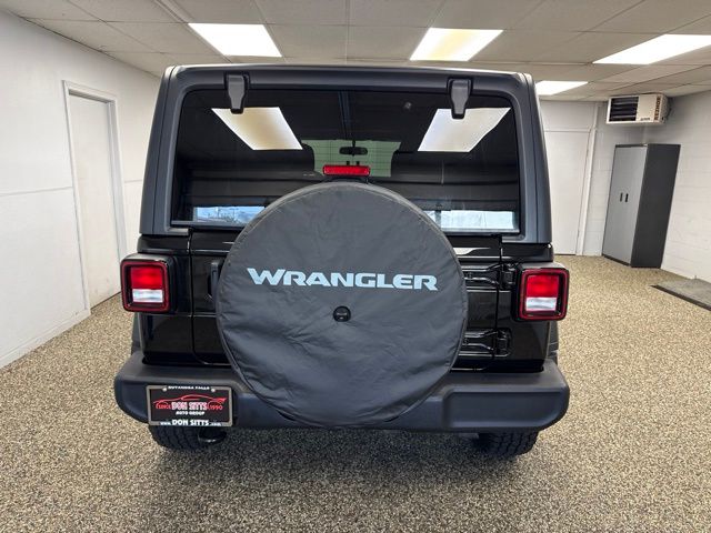 Photo 5 of 2022 Jeep Wrangler Unlimited Willys