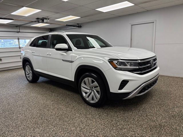 2020 Volkswagen Atlas Cross Sport SE 4Motion - Image 3