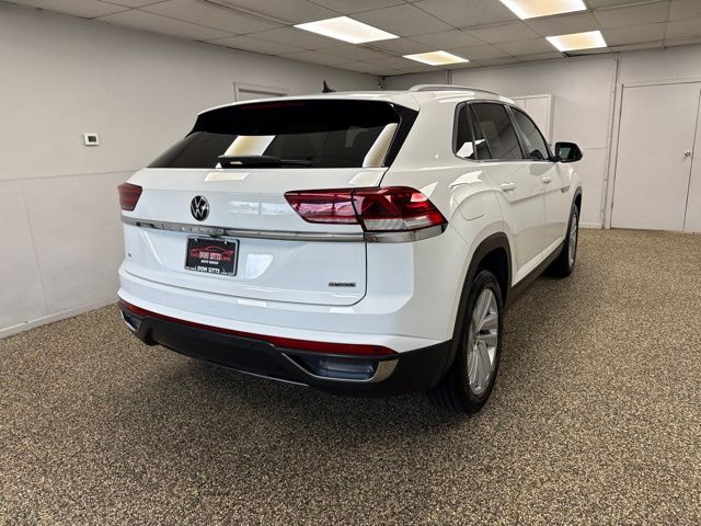 2020 Volkswagen Atlas Cross Sport SE 4Motion - Image 4