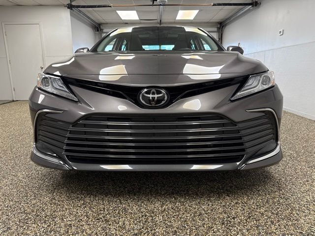 2023 Toyota Camry XLE - Image 2