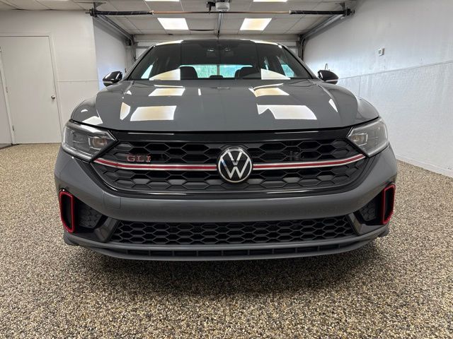 Photo 2 of 2023 Volkswagen Jetta GLI Autobahn