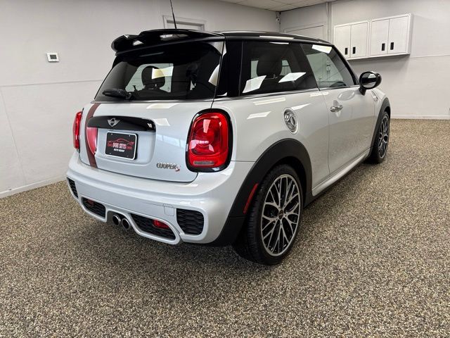 2017 MINI Hardtop 2 Door Cooper S - Image 4