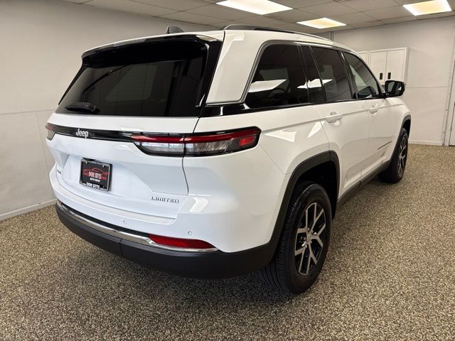 Photo 4 of 2025 Jeep Grand Cherokee Limited