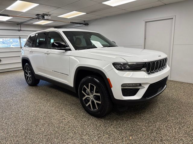 Photo 3 of 2025 Jeep Grand Cherokee Limited