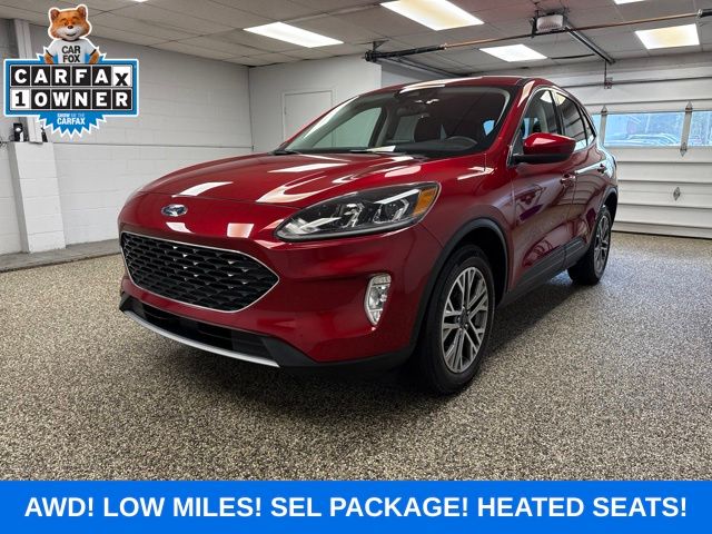 2022 Ford Escape SEL AWD's photo