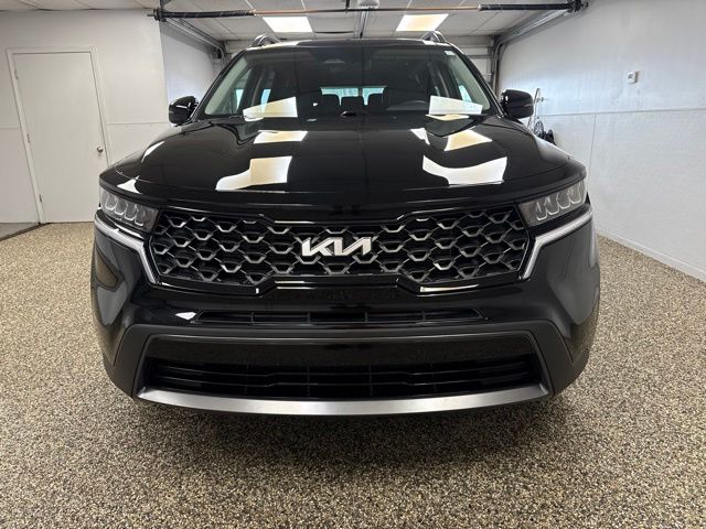 Photo 2 of 2023 Kia Sorento X-Line S