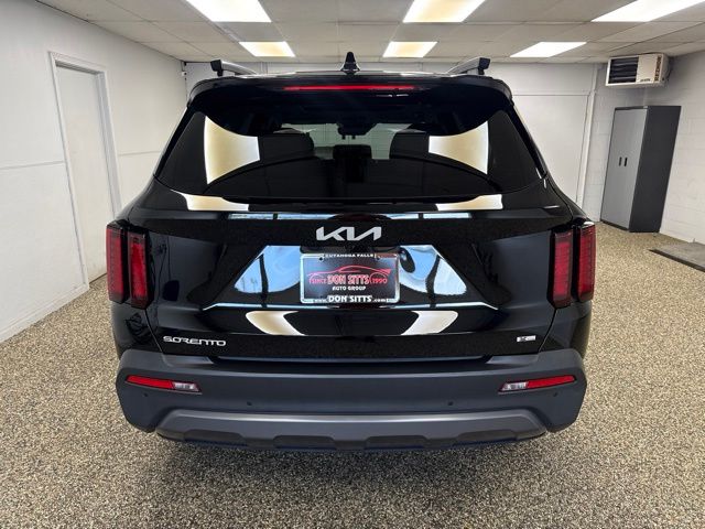 Photo 5 of 2023 Kia Sorento X-Line S