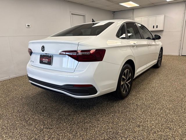 Photo 4 of 2023 Volkswagen Jetta S