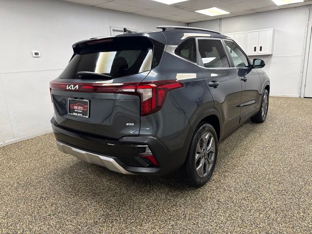 Photo 4 of 2024 Kia Seltos S