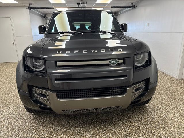 2023 Land Rover Defender 130 X-Dynamic SE - Image 2