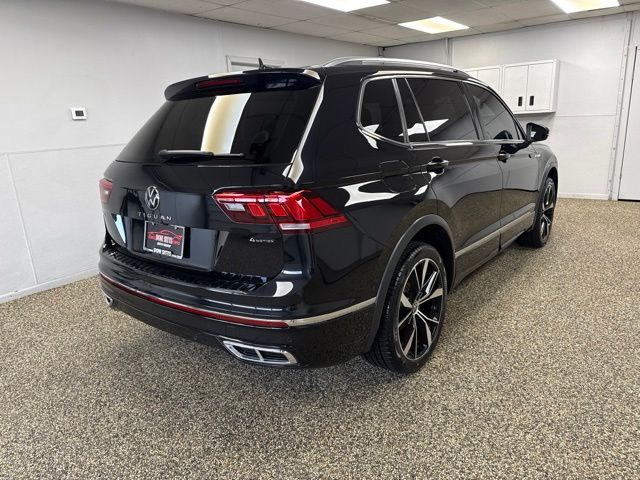 2023 Volkswagen Tiguan SEL R-Line 4Motion - Image 4