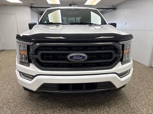 Photo 2 of 2021 Ford F-150 XLT
