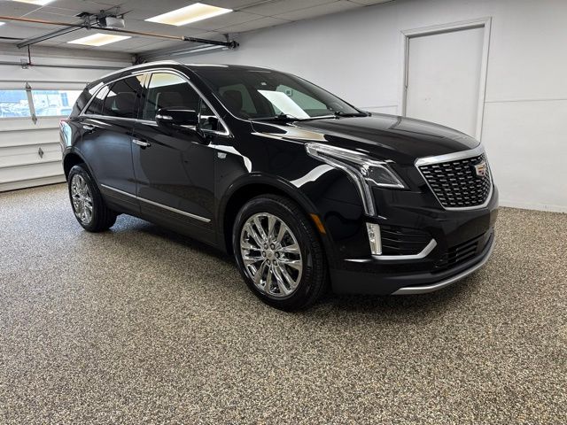 Photo 3 of 2022 Cadillac XT5 Premium Luxury