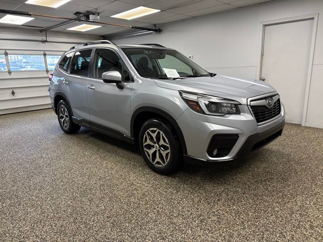 Photo 3 of 2021 Subaru Forester Premium