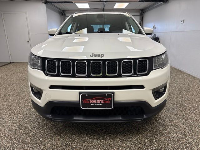 2019 Jeep Compass Latitude - Image 2