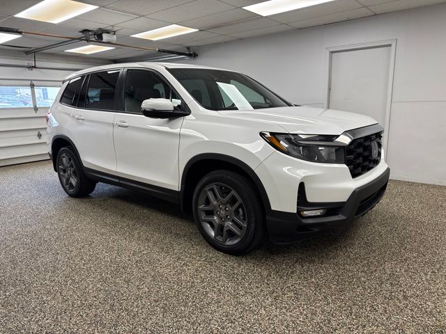 Photo 3 of 2023 Honda Passport EX-L