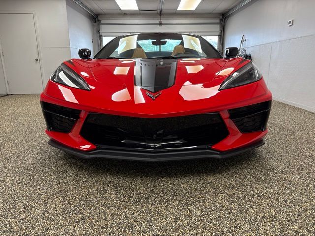 Photo 2 of 2021 Chevrolet Corvette Stingray