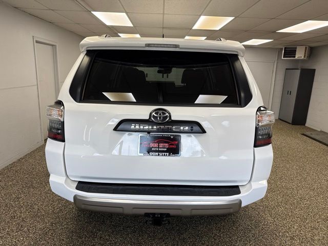 Photo 5 of 2022 Toyota 4Runner TRD Off-Road