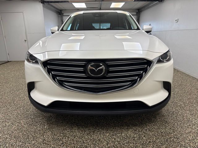 2023 Mazda CX-9 Touring - Image 2