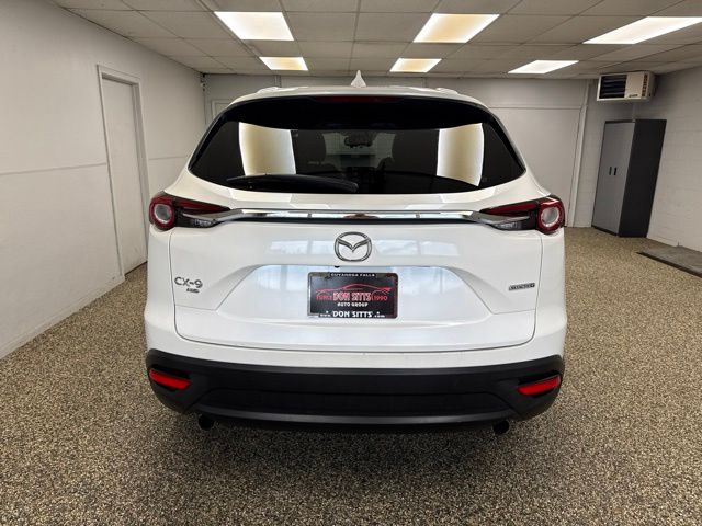 2023 Mazda CX-9 Touring - Image 5