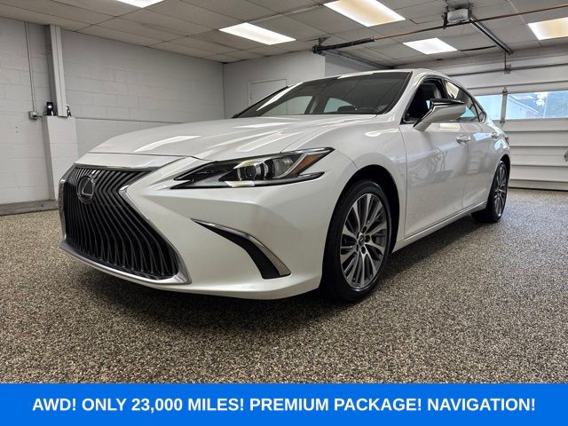 Photo 1 of 2021 Lexus ES 250 Base