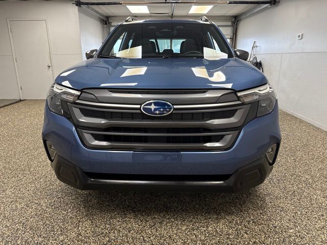 Photo 2 of 2025 Subaru Forester Premium