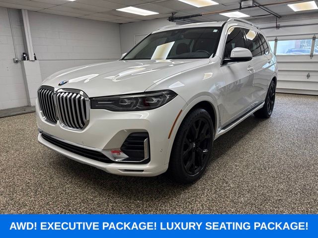 2022 BMW X7 xDrive40i - Main Image